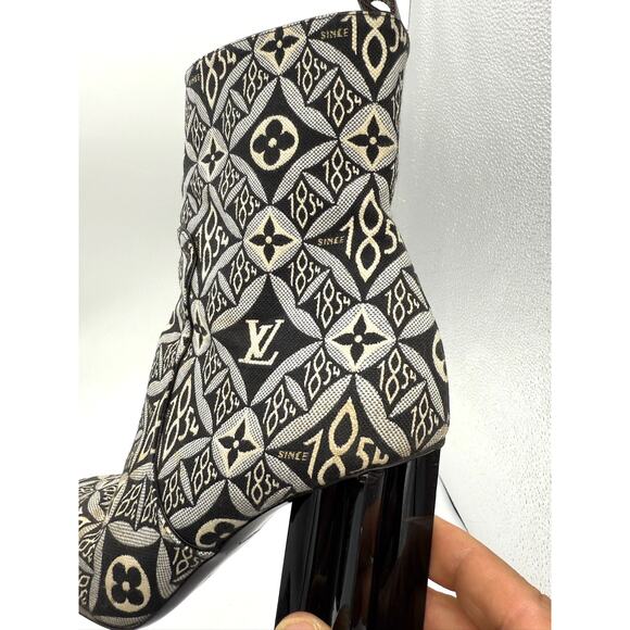 Louis Vuitton 1854 Monogram Ankle Heeled Boots *SIZE 39*2020 Collection - Picture 4 of 10